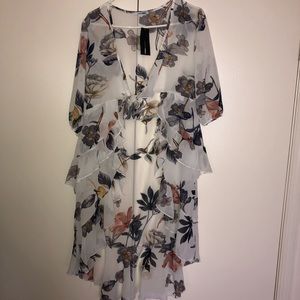 NWT FLORAL TIE HIGH LOW TOP
